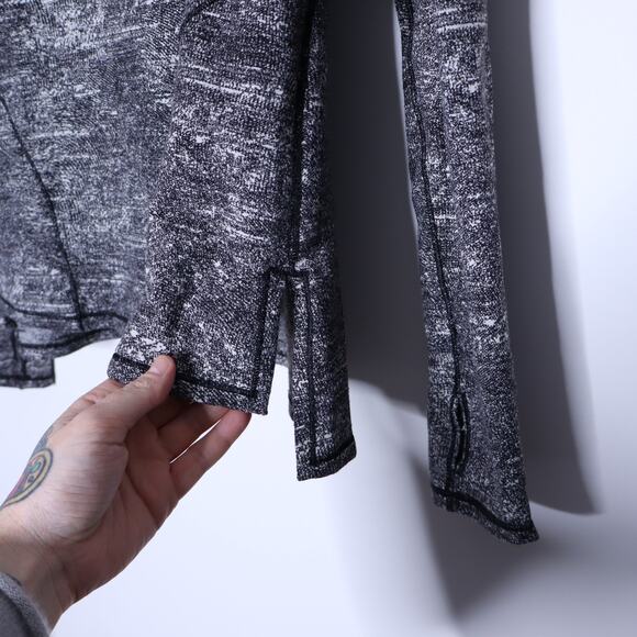 LULULEMON Forever Endeavour Long Sleeve Rush Black White Sweatshirt Women's 6 - Picture 3 of 11